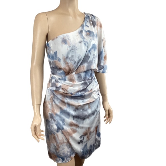 Vestique One Shoulder Satin Asymmetrical Dress‎ Size Medium NWT Faux Wrap Mini - Picture 3 of 8